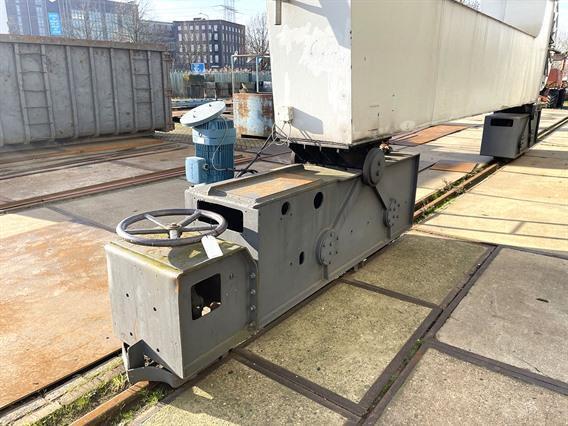 SWF Gantry Crane 70 ton + 5 ton x 25 meter