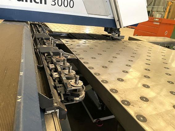 Trumpf TruPunch 3000 large format