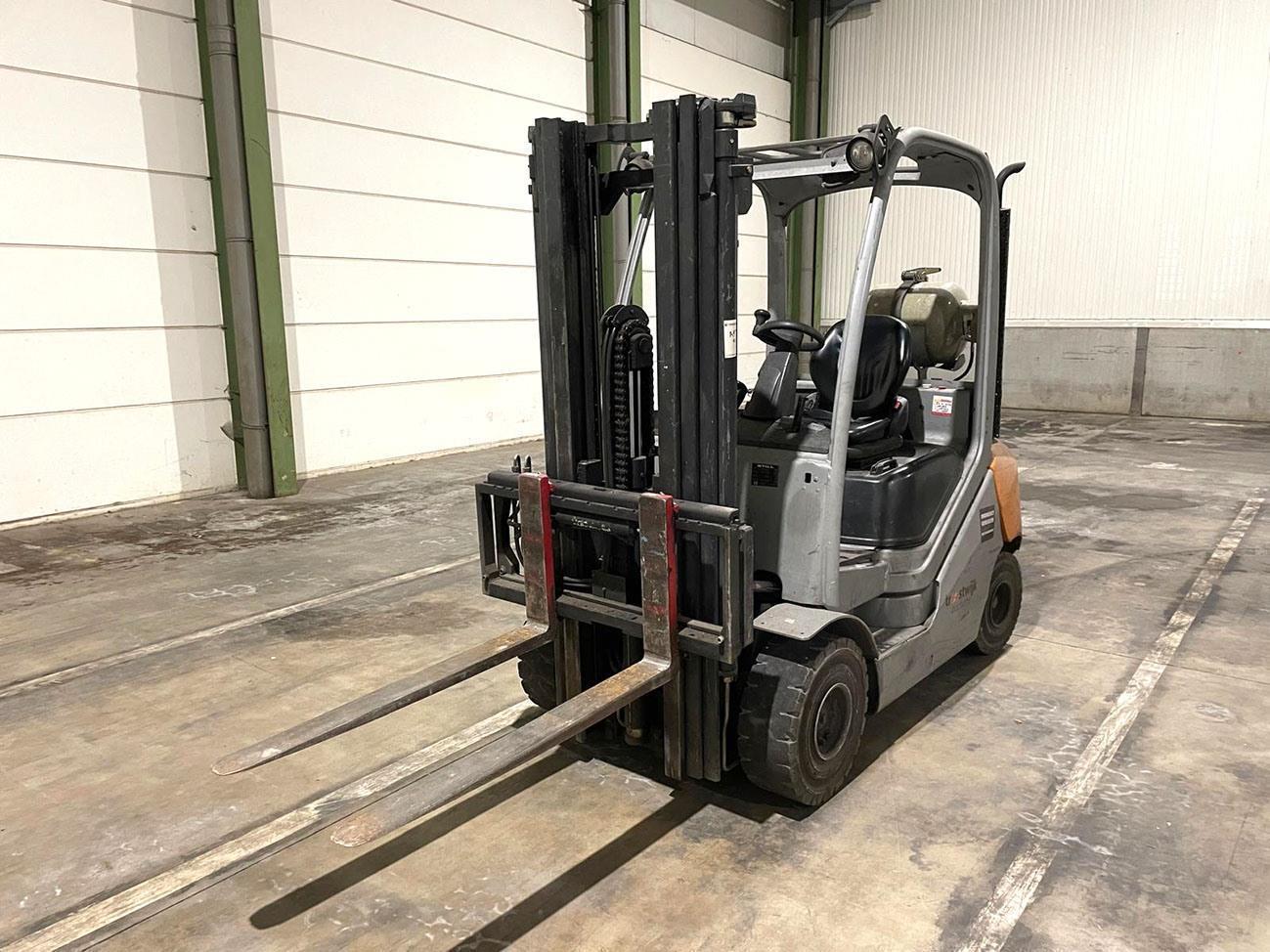 Still RX70 2,5 ton — Vehicles (lift trucks – loading – cleaning etc) — photo 2