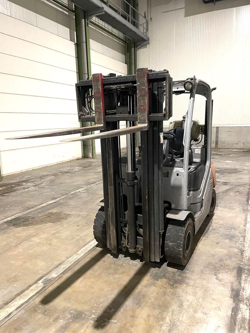 Still RX70 2,5 ton — Vehicles (lift trucks – loading – cleaning etc) — photo 4