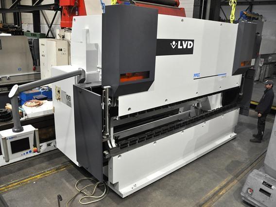 LVD PPEC 220 ton x 4200 mm CNC