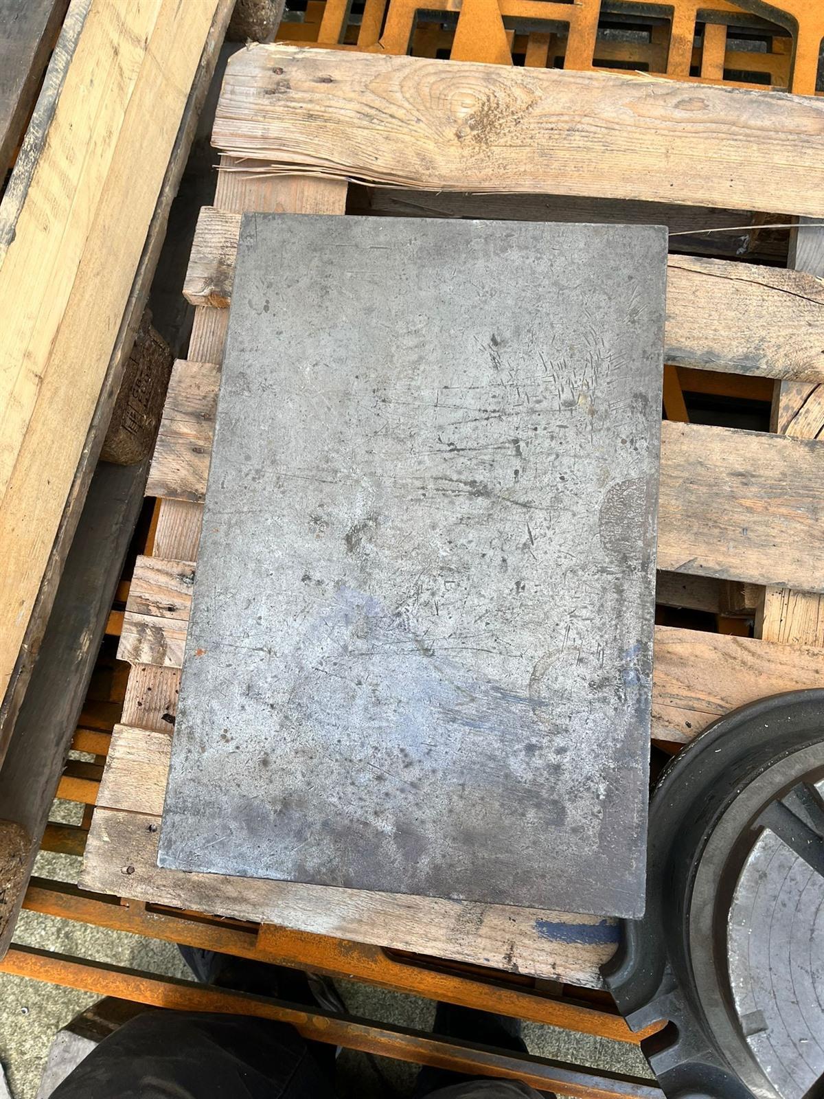 Mitutoyo Table surface table / plate 550 x 330 mm — Surface plates (Floorplates) & Mesuringtables — photo 1