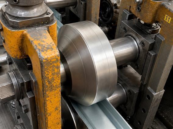 Jidet rollforming line with 7 tool sets sectional gates