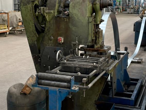 Jidet rollforming line with 7 tool sets sectional gates