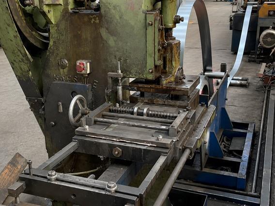 Jidet rollforming line with 7 tool sets sectional gates