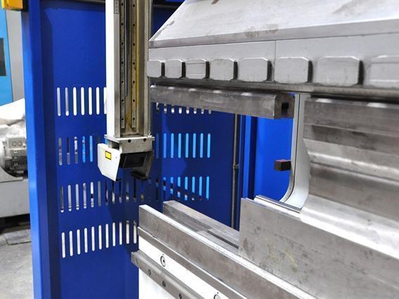 Trumpf trumabend 230 ton x 3050 mm CNC