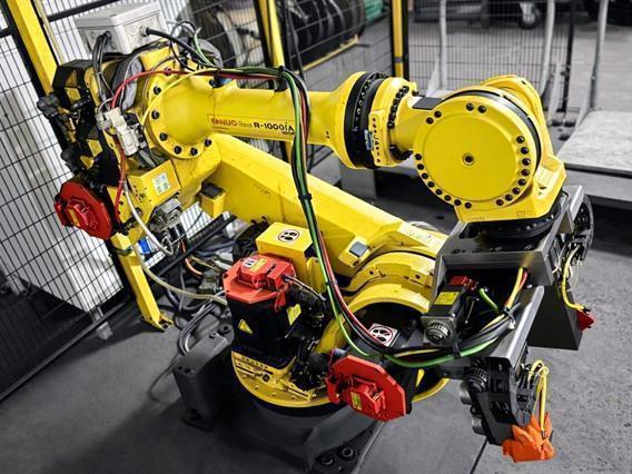 Huron K3X8F - X: 780 - Y: 700 - Z: 500 mm CNC - 5 axes