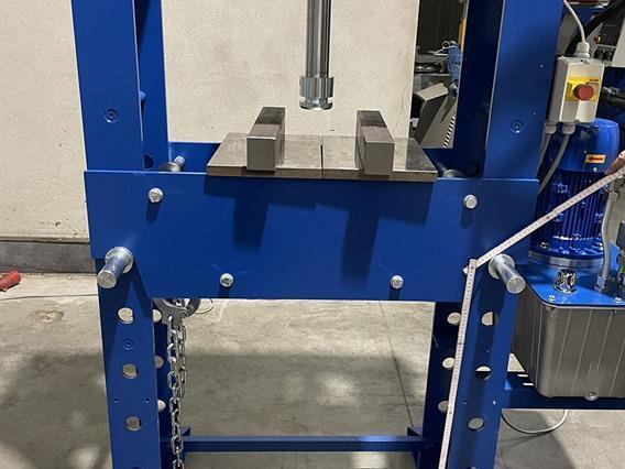 Arlo HP precision press 30 ton