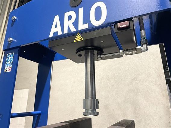 Arlo HP precision press 30 ton