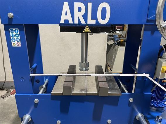 Arlo HP precision press 30 ton