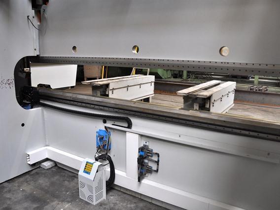 LVD PPEB Turbo 135 ton x 3100 mm CNC