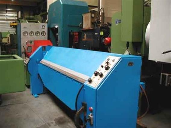 machine hydraulique en 5 lettres