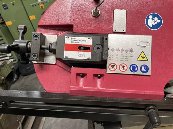 Behringer SLB240AG automatic CNC