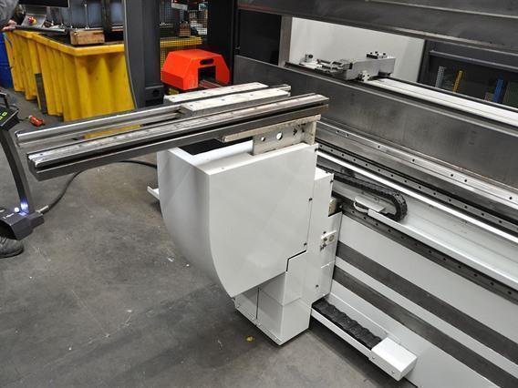 LVD PPEB Turbo EFL 220 ton x 3100 mm CNC