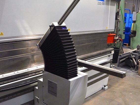 LVD PPEB Turbo EFL 220 ton x 3100 mm CNC