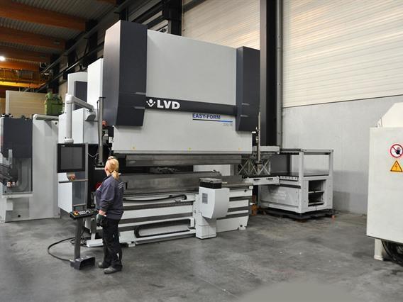 LVD PPEB Turbo EFL 220 ton x 3100 mm CNC