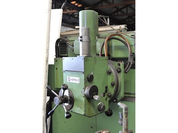 Hermle milling head with quill Hermle UWF 1000