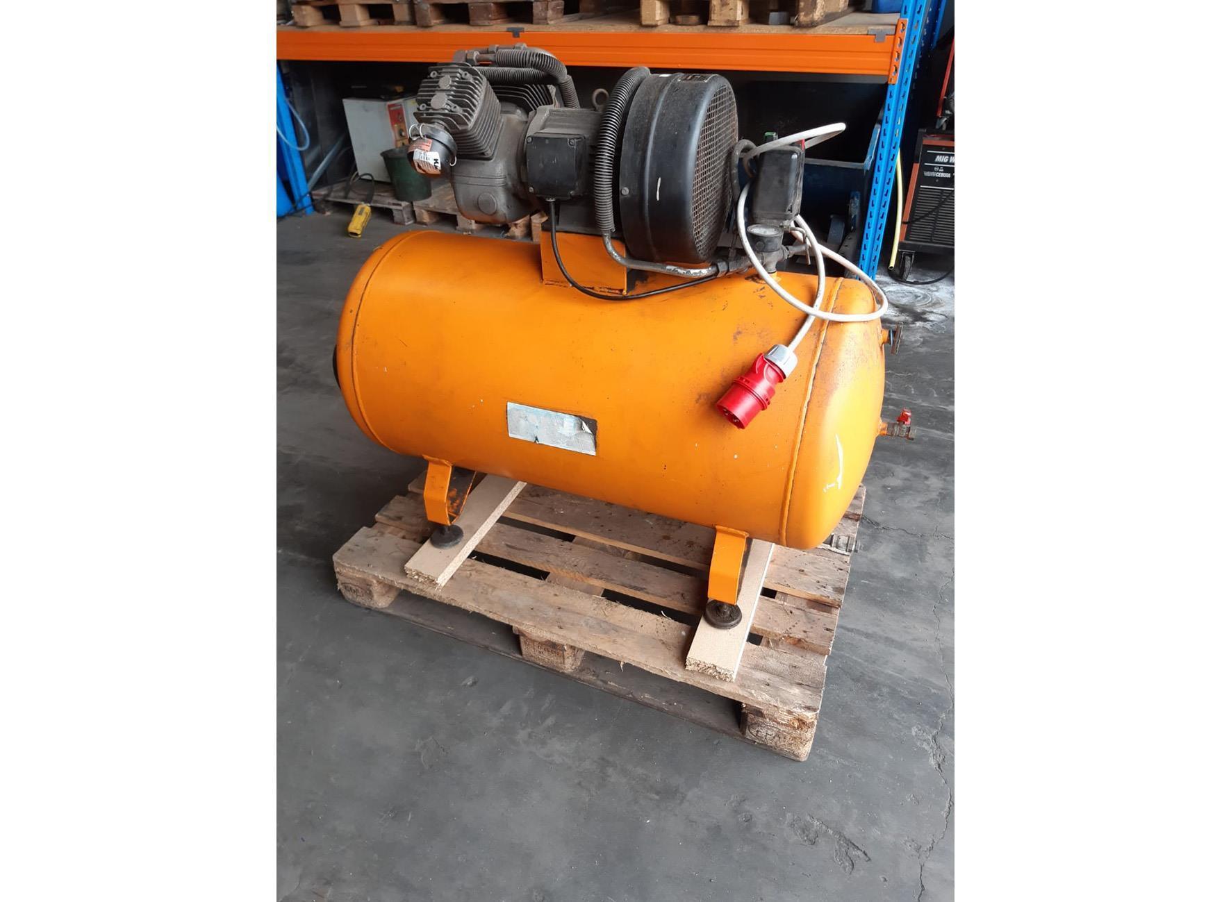 Kaeser 10 bar compressor — Driven assemblies / Compressors — photo 1