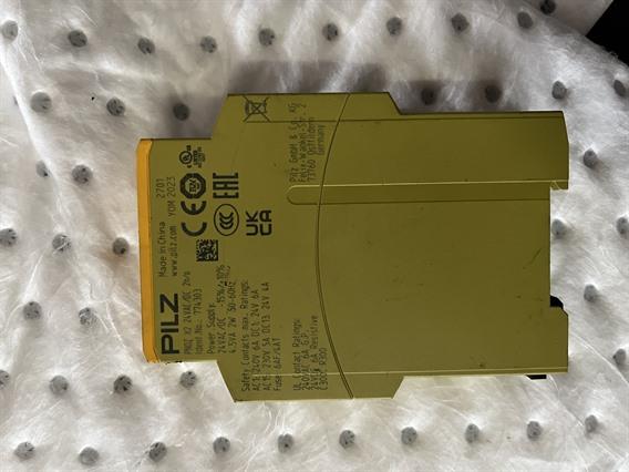 Pilz PNOZ X2 774303