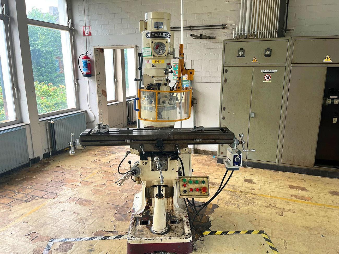 Chevalier FM 3VS X: 762 – Y: 305 – Z: 406 mm — Universal Milling machines & CNC — photo 1
