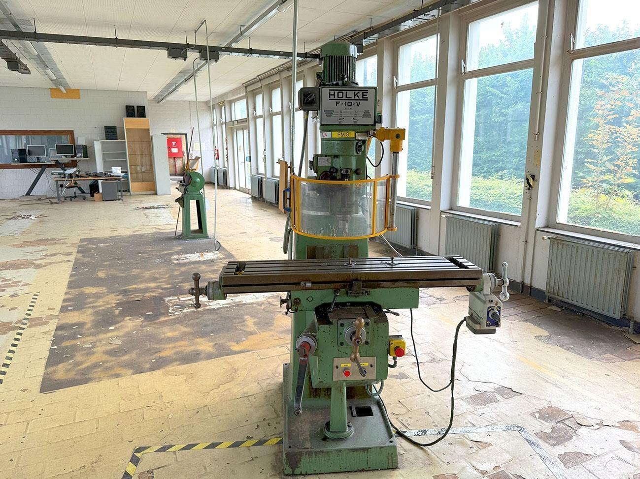 Holke F-10-V X: 815 – Y: 400 – Z: 420 mm — Universal Milling machines & CNC — photo 4