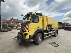 volvo Cleaning Truck , Rollend materiaal - Heftrucks - Telescoop kranen - Vorklift - Trailers