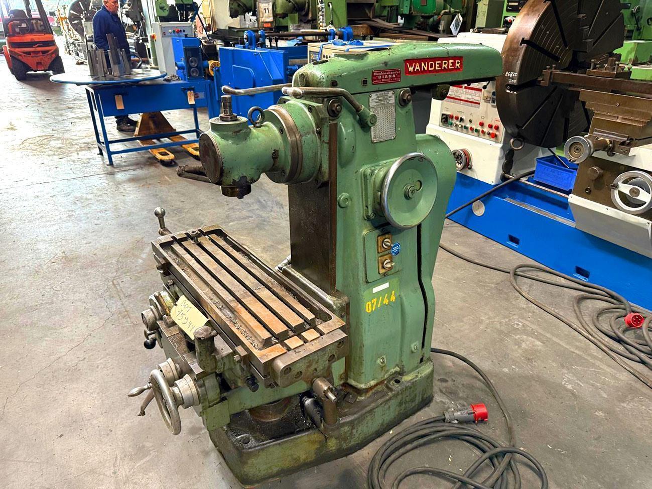 Wanderer X: 750 – Y: 240 – Z: 400 mm — Universal Milling machines & CNC — photo 1
