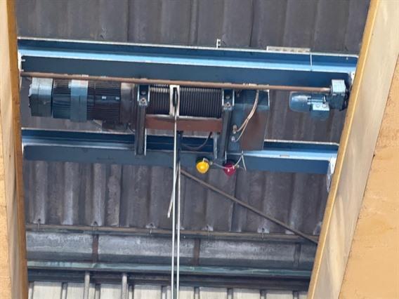 Demag 2 x 3.2 Ton x 22 900 mm