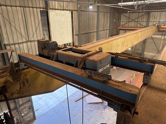 Demag 2 x 3.2 Ton x 22 900 mm