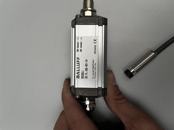 Baluff VL-306-001-S4 NEW