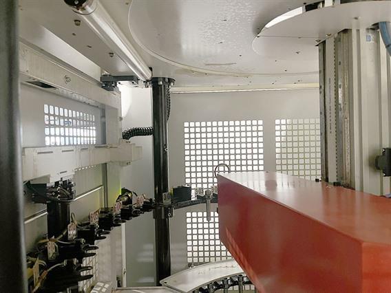 Breton Xceeder 900/RTX: 900 - Y: 900 - Z: 600 mm CNC