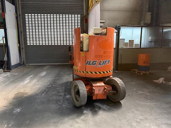 JLG E300 AJP