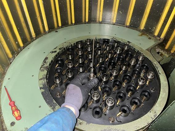 Staubli RX170 HSM Drilling / Milling robot