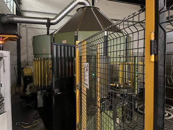 Staubli RX170 HSM Drilling / Milling robot