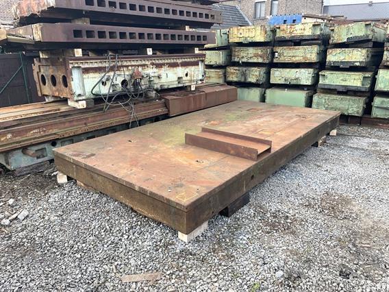 Table 6000 x 3000 x 400 mm