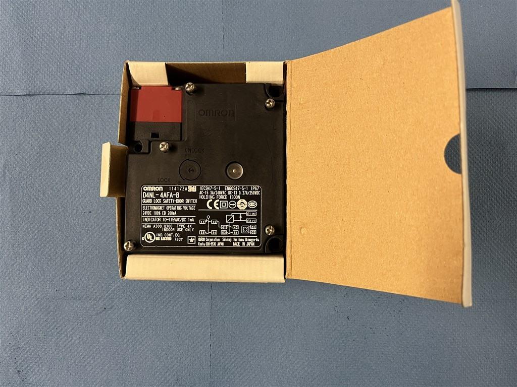 Used Various, Omron - Guard Lock Safety Door Switch D4NL - 2DFA - BS N ...