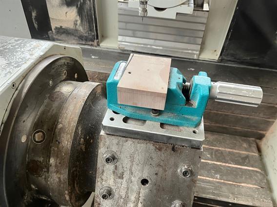 Parpas Omv FAS - 4 P 5 axis Moldmaking CNC