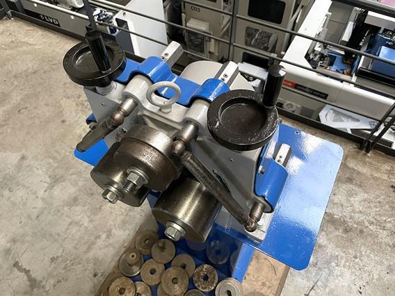 Tauring DR1 section bending