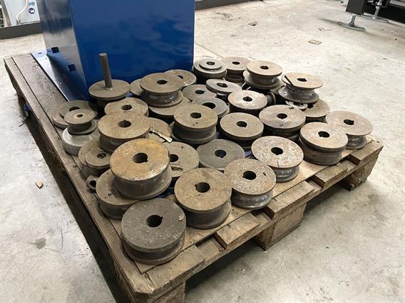 Tauring DR1 section bending