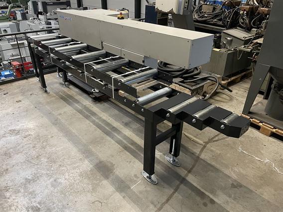 ZM 6 + 6 meter rollerconveyors with manual backgauge