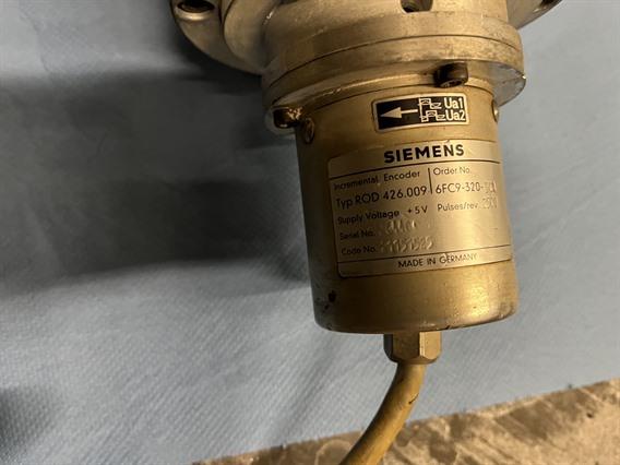 Indramat MAC090C-0-GD-3-C/110-A-1/S001