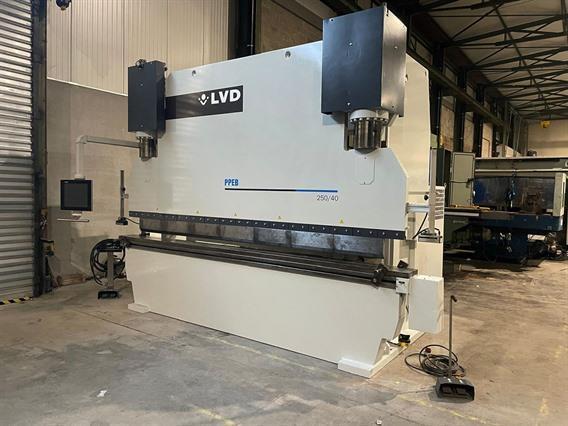 LVD PPEB 250 ton x 4100 mm CNC