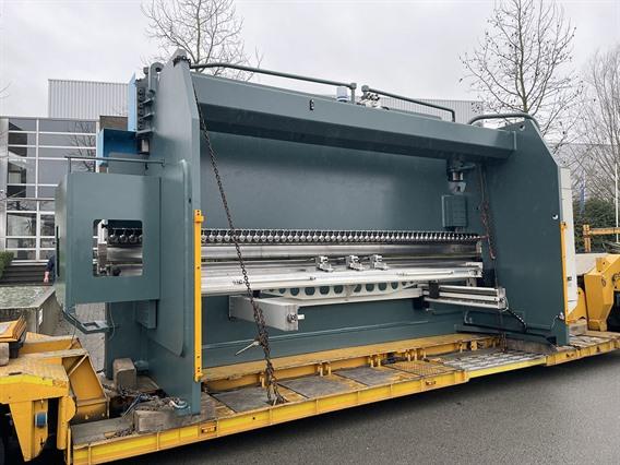 Haco ERM 320 ton x 6100 mm CNC