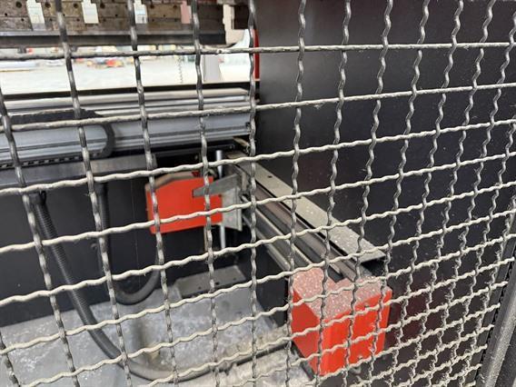 Amada HFP 130 ton x 4100 mm CNC