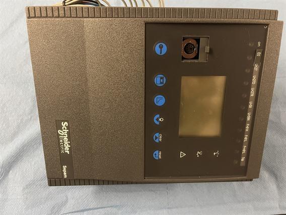 Schneider Sepam S10UD XXX JXX XNT + voltage connector CCT640