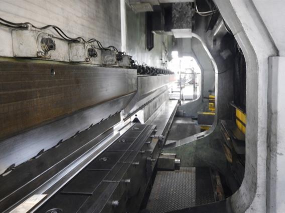 GWF - Heavy Duty 4000 ton x 16 200 mm CNC