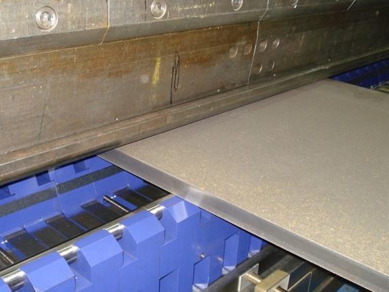 Variable bending die for high strength steel