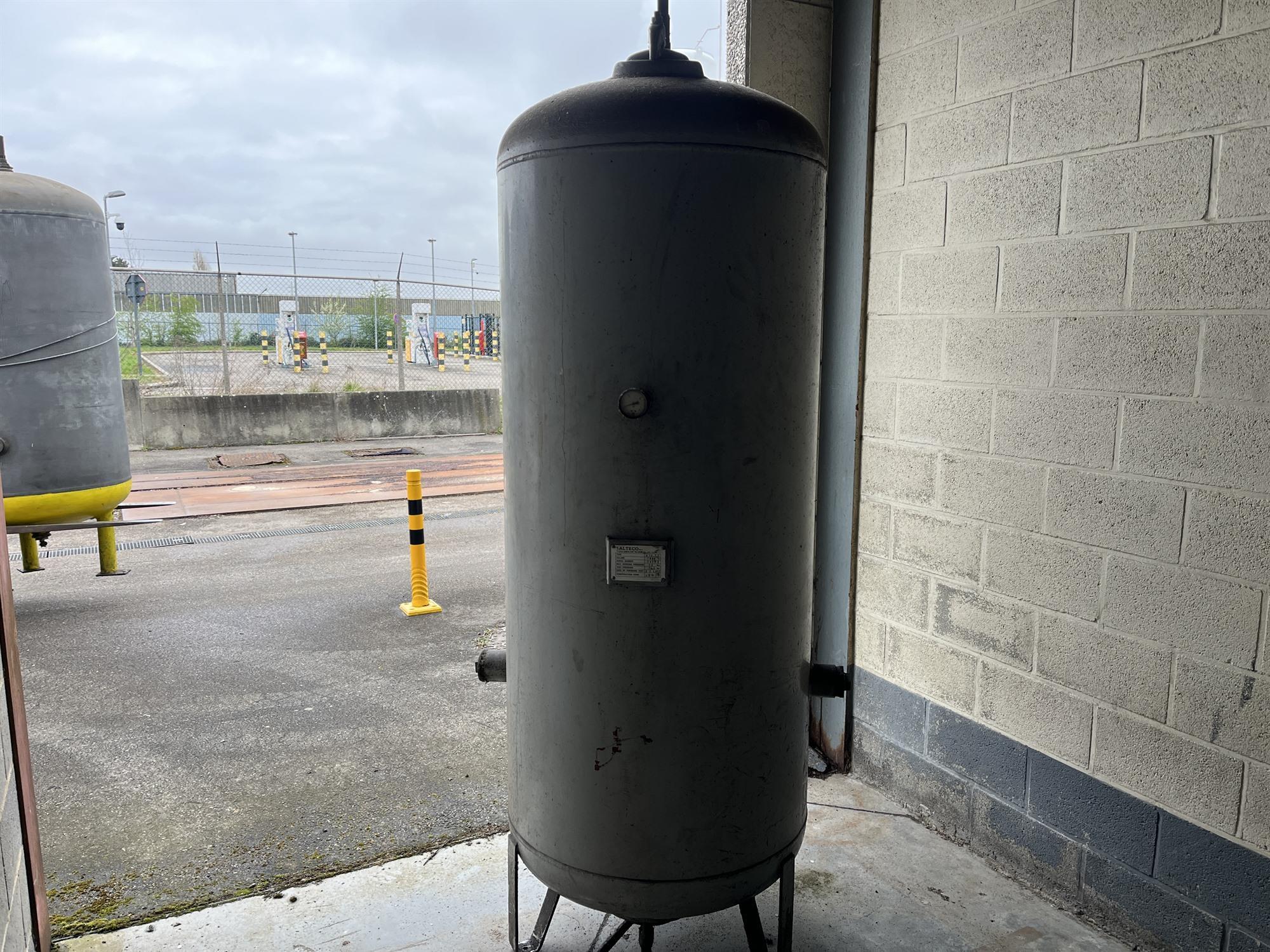Alteco 1000 Liter tank Pressure vessel 11 bar — Driven assemblies / Compressors — photo 2