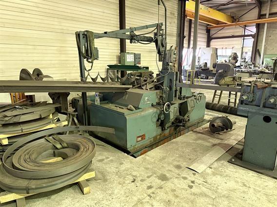 Lenham LM 800 flight forming machine