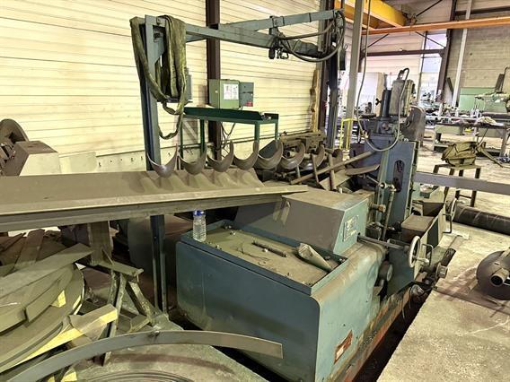 Lenham LM 800 flight forming machine